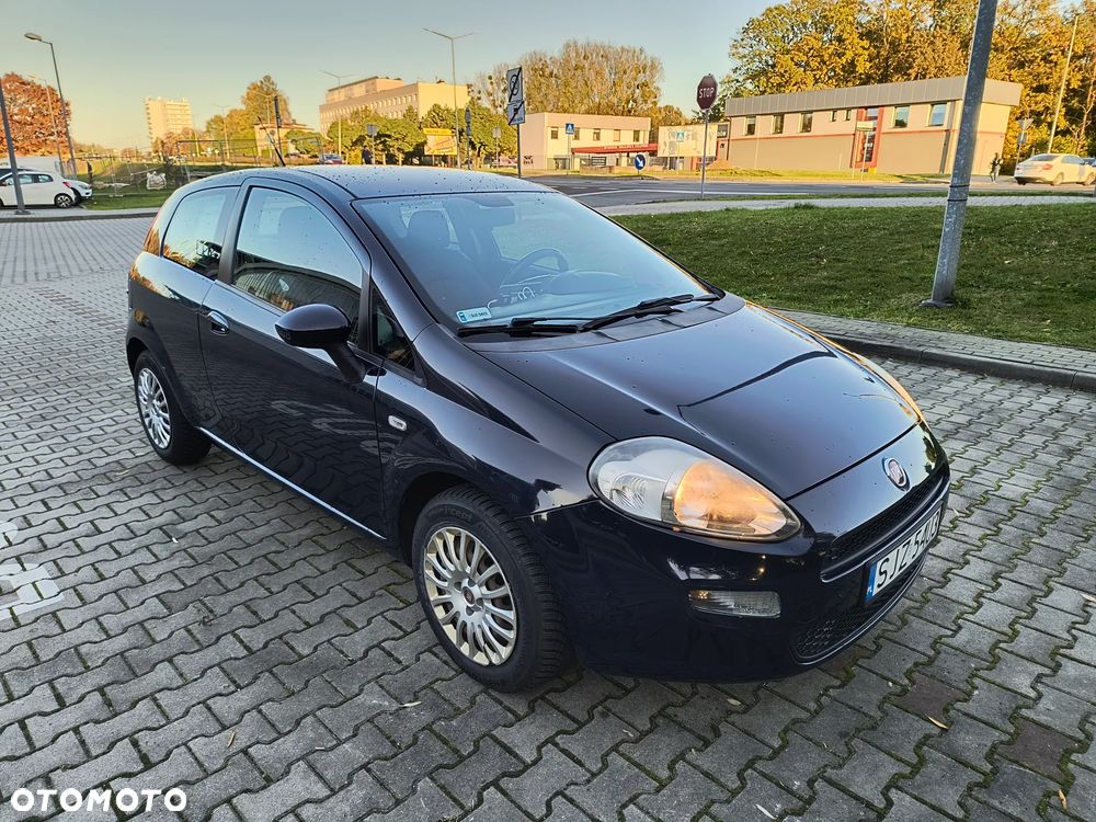 Fiat Punto 2015 photo 2