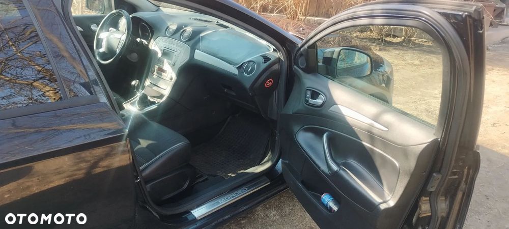 Ford Mondeo 2.0 TDCi Ghia - 3