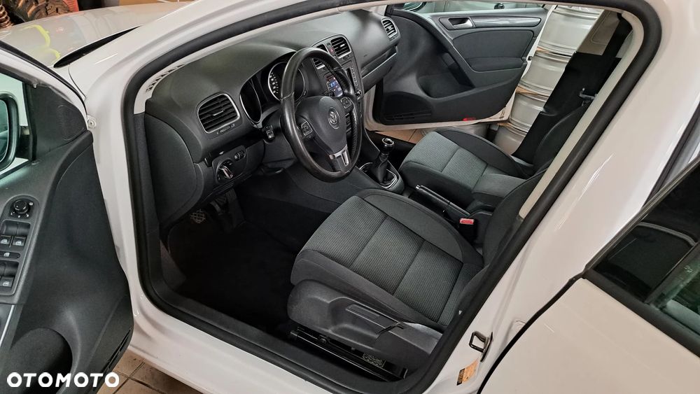 Volkswagen Golf 2.0 TDI DPF BlueMotion Technology Comfortline - 13