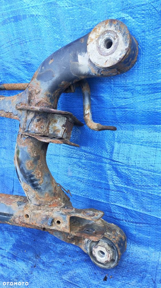 SANKI BELKA ZAWIESZENIA TYŁ BMW X5 E53 - 10