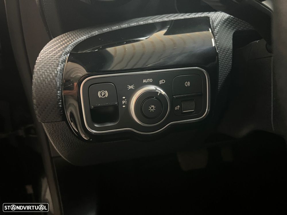 Mercedes-Benz A 180 - 22