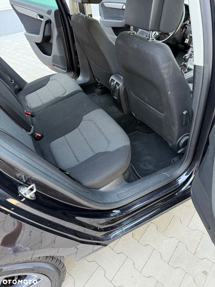 Volkswagen Passat 2.0 TDI Highline - 23