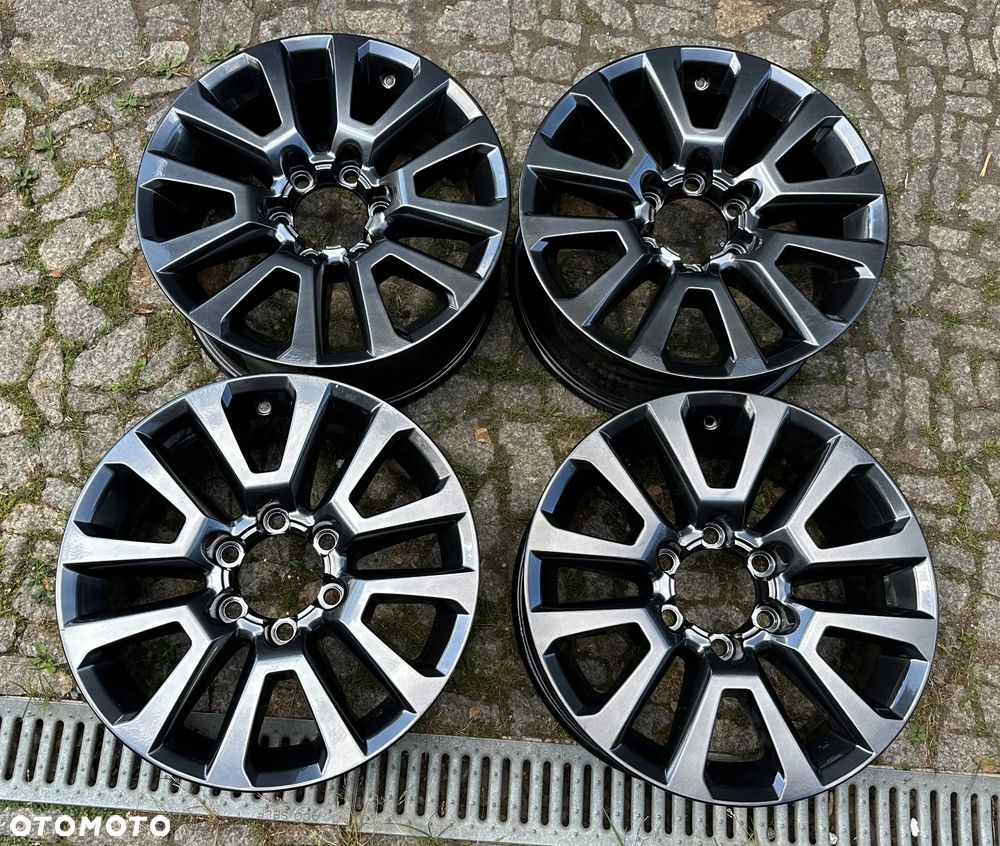 Felgi Toyota 18 6x139,7 Land Cruiser Hilux 7,5J ET 25 4szt OE - 4