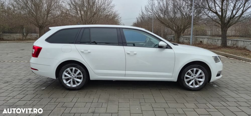 Skoda Octavia 2.0 TDI 4X4 Style - 6
