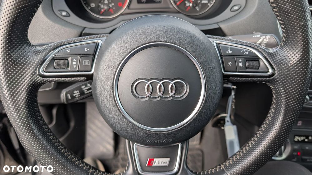 Audi Q3 2.0 TDI Quattro Edycja Specjalna - 15