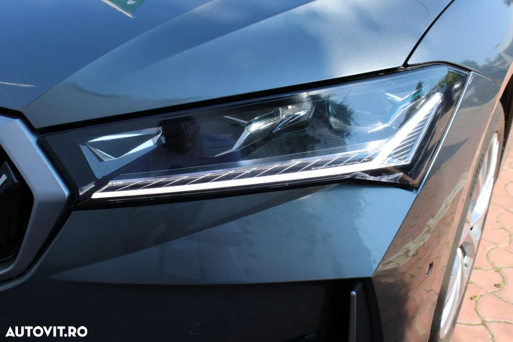 Skoda Superb ver-1-5-tsi-e--tec-dsg-selection - 6