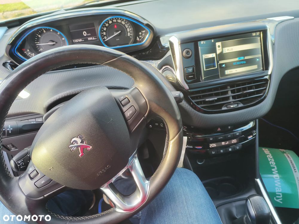 Peugeot 2008 PureTech 82 Allure - 9