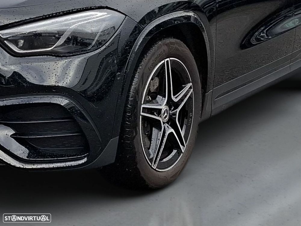 Mercedes-Benz GLA 200 d Edition 1 - 4