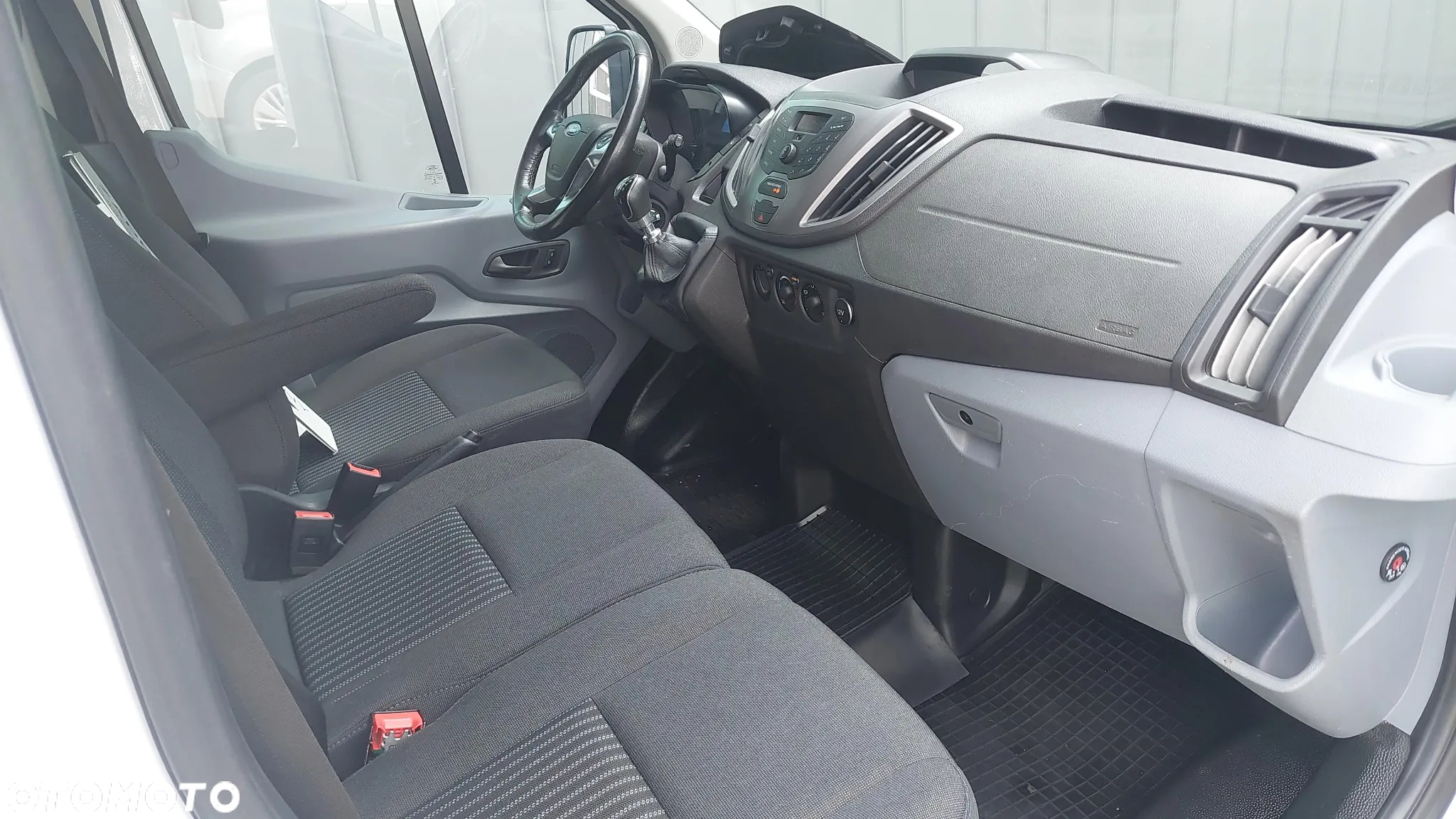 Ford Transit 350 L3H2 Trend - 19
