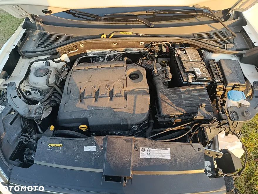 Volkswagen T-Roc - 6