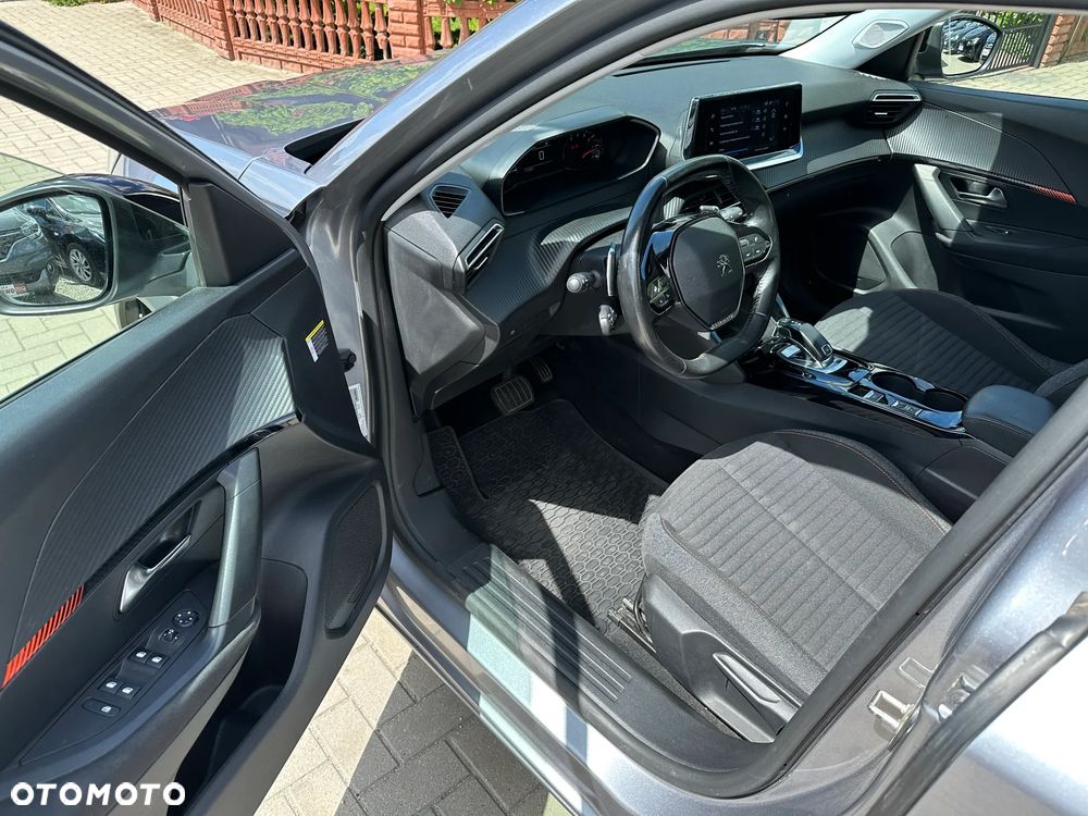 Peugeot 2008 - 6
