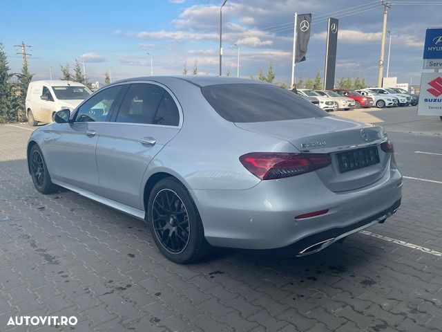Mercedes-Benz E 220 d 4MATIC Aut. - 12