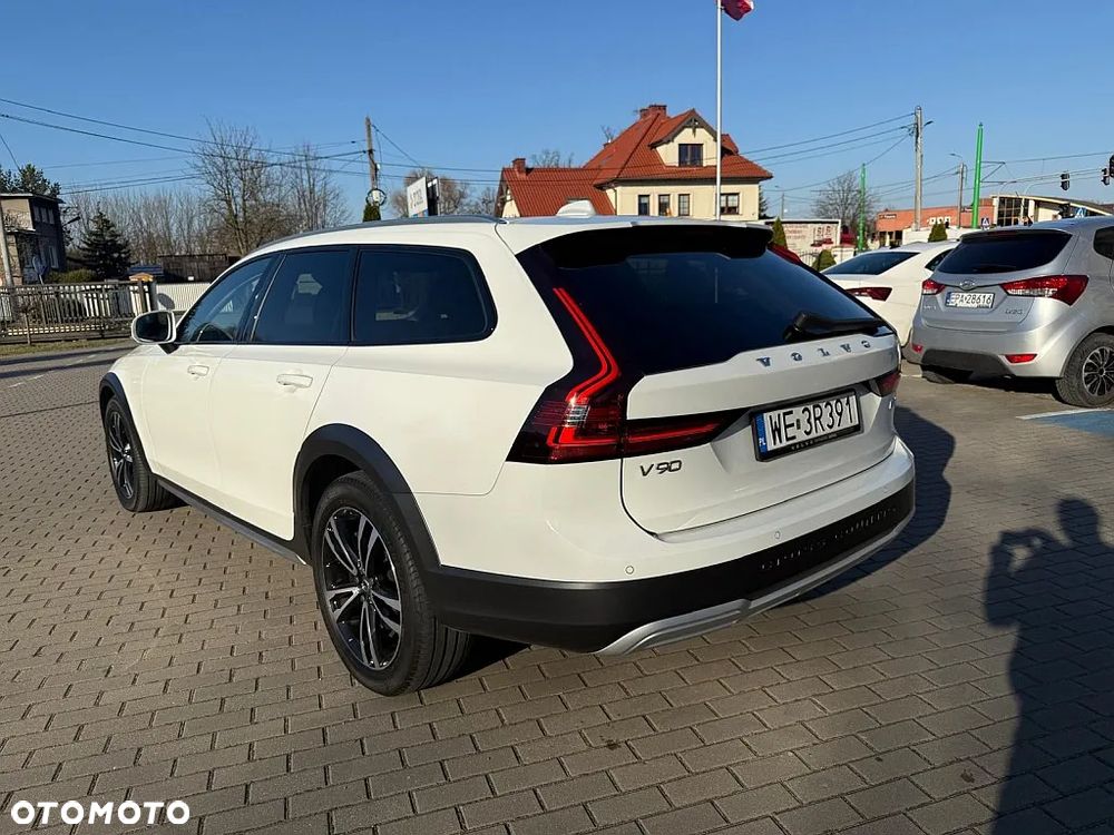 Volvo V90 Cross Country - 7