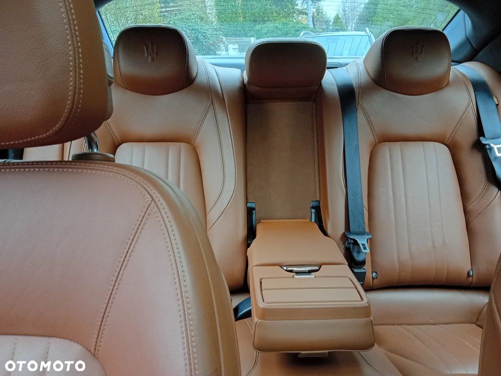 Maserati Ghibli S - 30