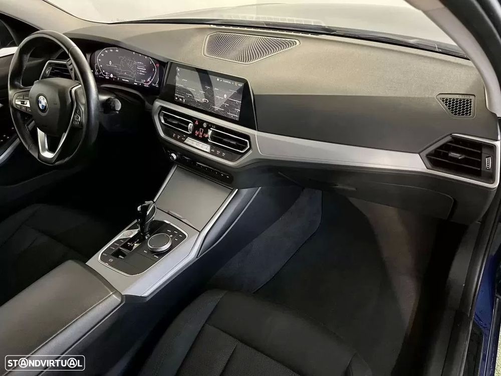 BMW 318 d Auto - 14