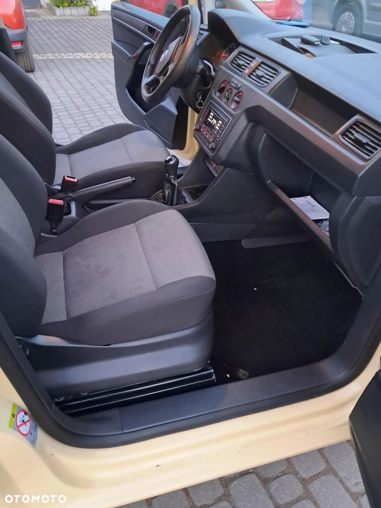 Volkswagen Caddy - 10