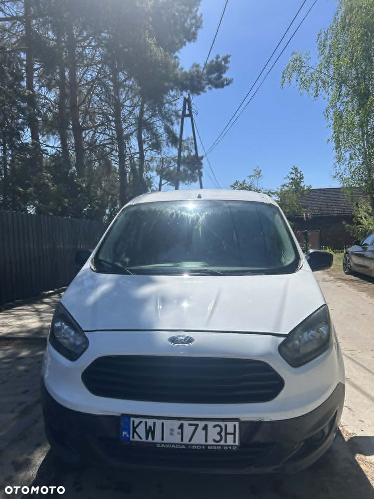 Ford Courier - 12