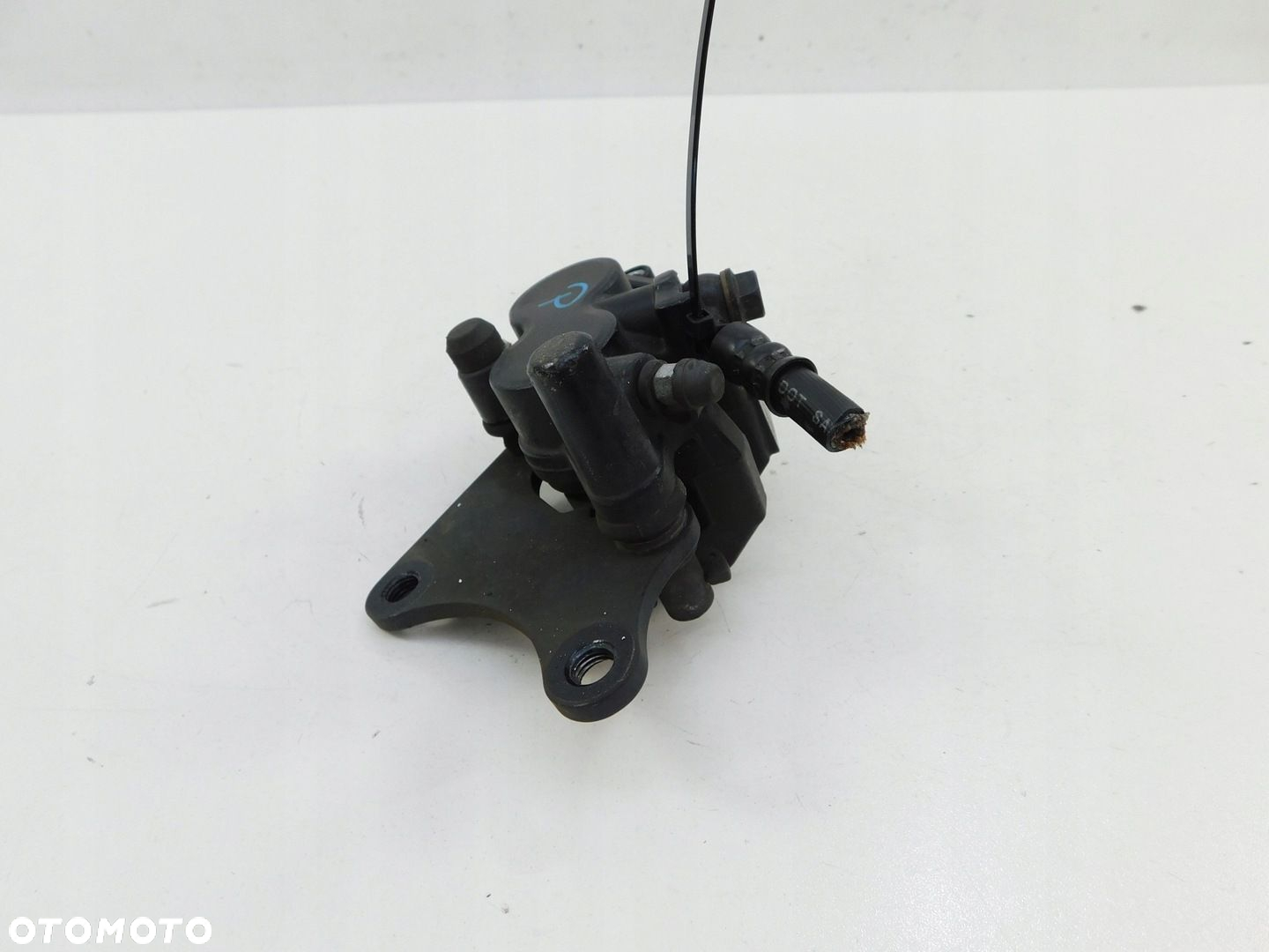 SKUTER ELEKTRYCZNY NIU ZACISK HAMULCA PRZÓD - 5
