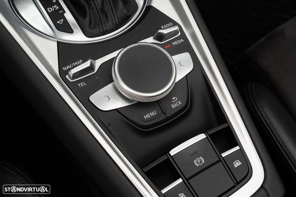 Audi TT Roadster - 21