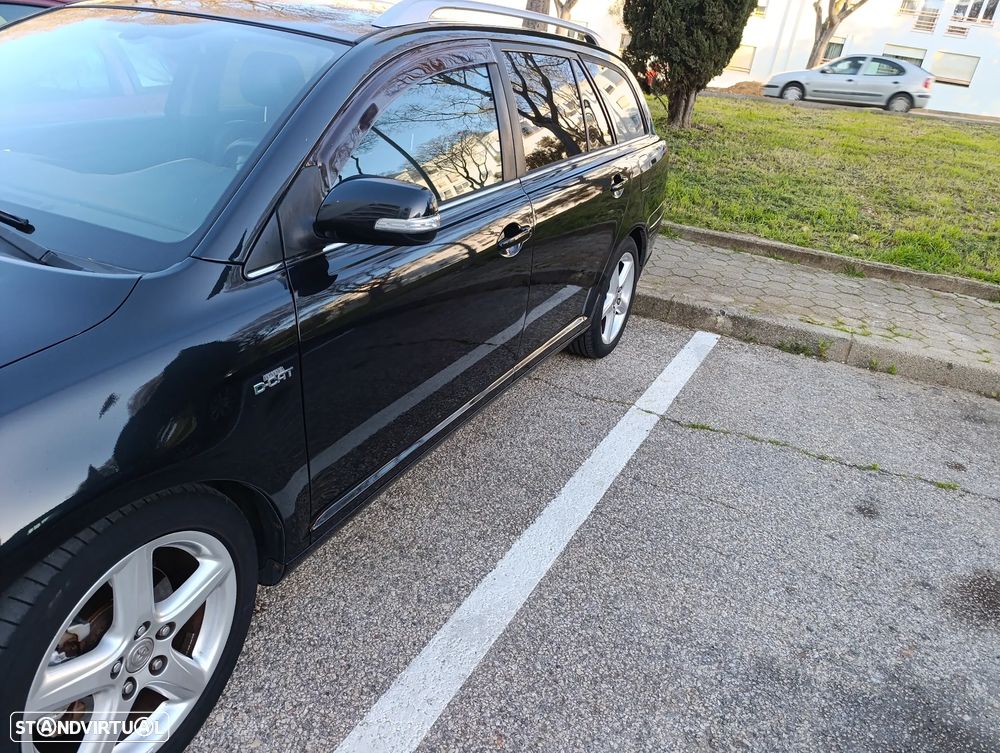 Toyota Avensis SW 2.2 D-CAT Sol+GPS - 3