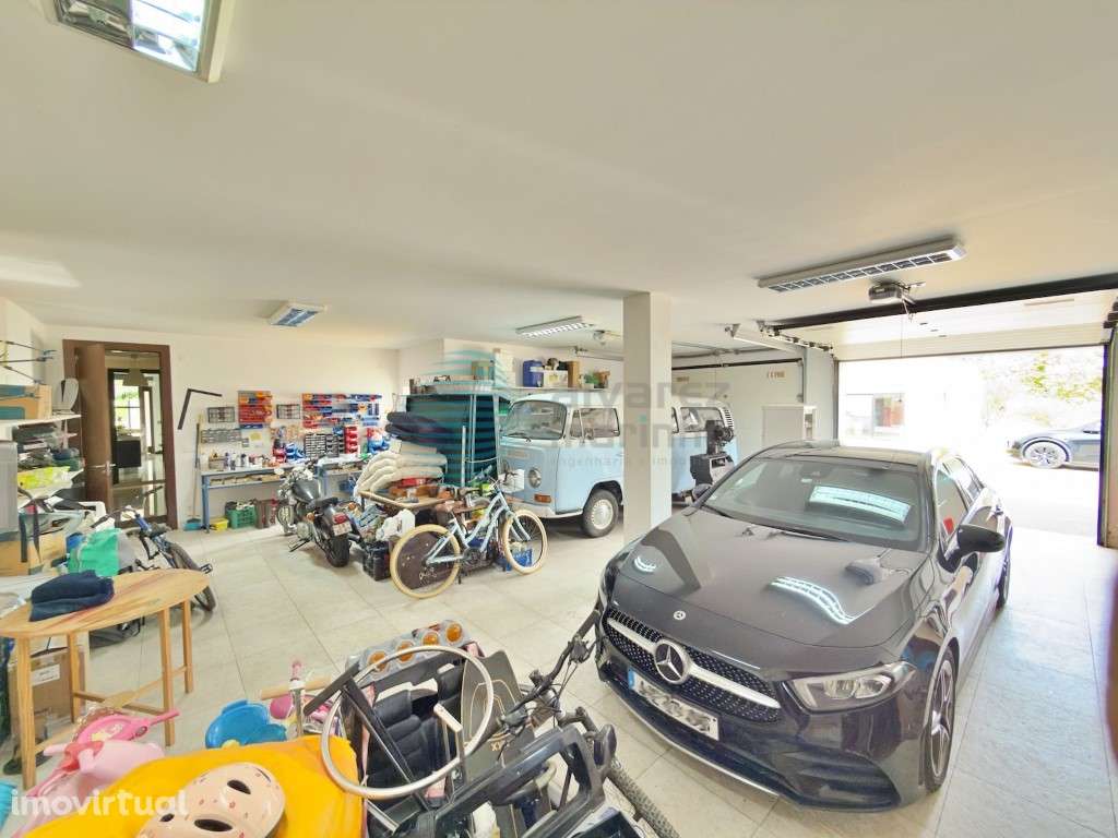 Excelente Moradia / Quinta, área de terreno com 14.600 m2, piscina ... - Grande imagem: 3/60