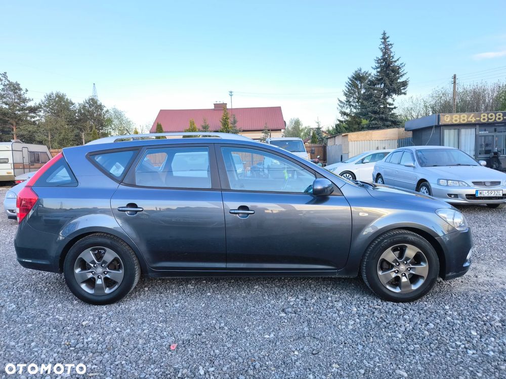 Kia Ceed 1.4 Comfort + - 4