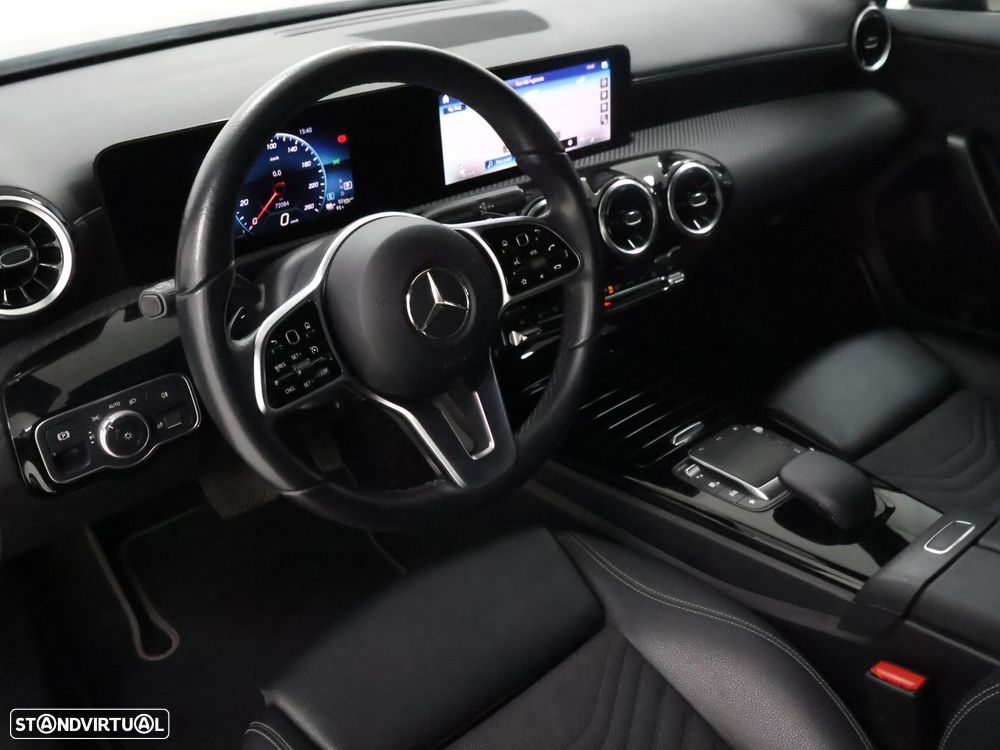 Mercedes-Benz A 250 - 13