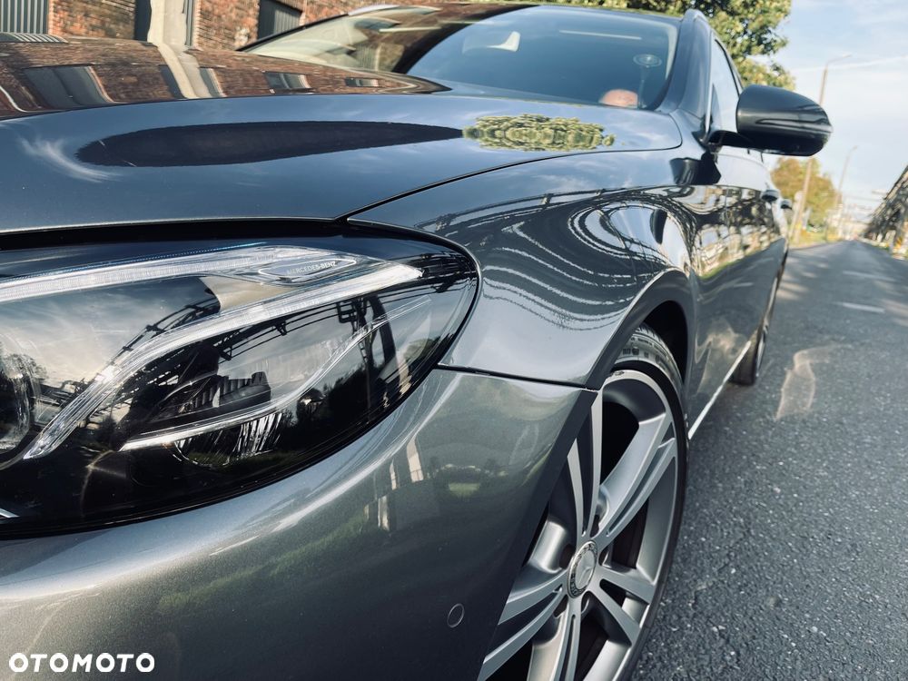 Mercedes-Benz Klasa E 220 d Business Edition 9G-TRONIC - 37