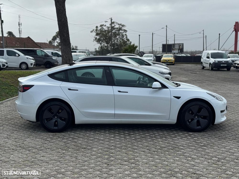 Tesla Model 3 Standard Range Plus RWD - 4