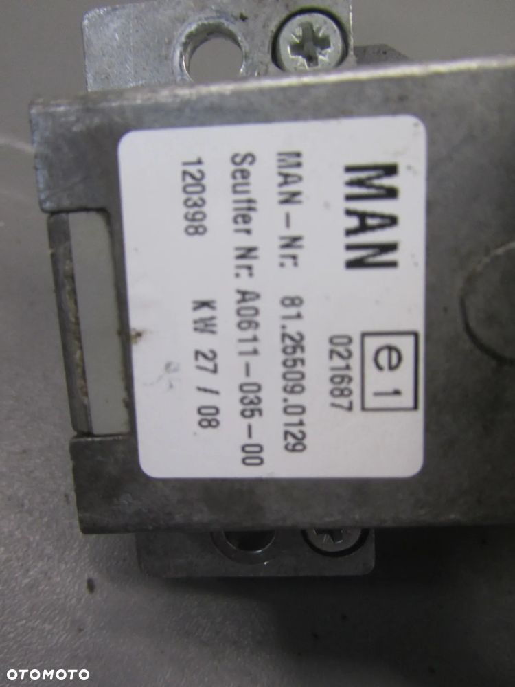 Manetka Przełącznik Hamulca Górskiego 81255090129 MAN TGA - 2