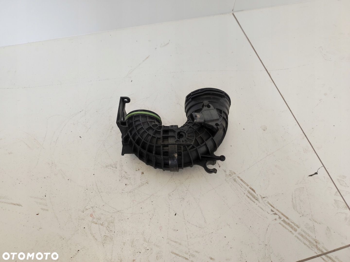 WĄŻ PRZEWÓD KRÓCIEC KOLANKO PRZEPUSTNICY POWIETRZA AUDI A3 8V 1.5 TSI LIFT - 1