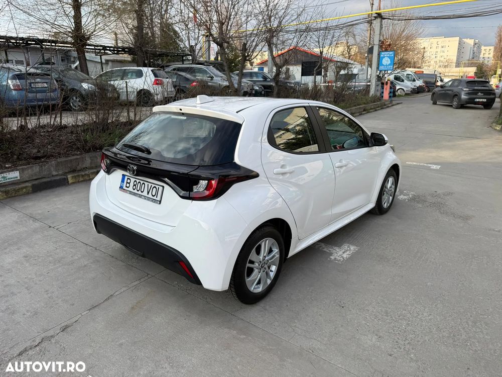 Toyota Yaris 1.5 MT Dynamic - 12