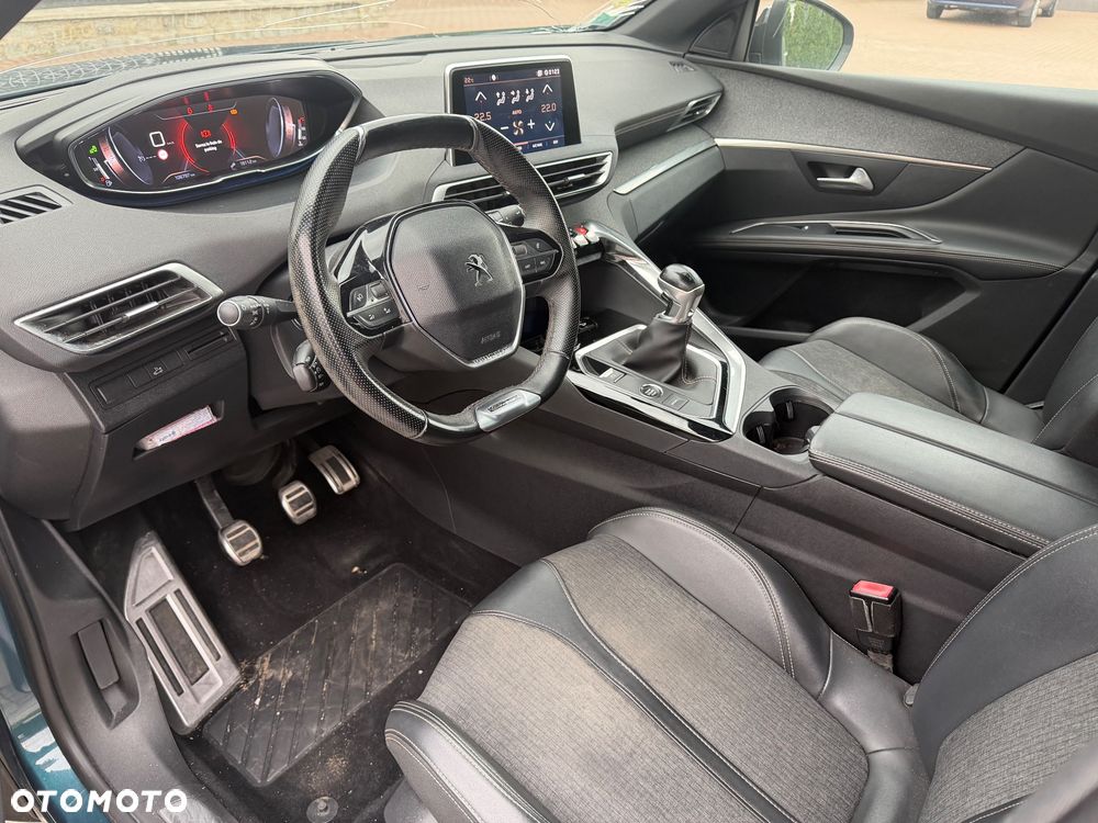 Peugeot 5008 1.2 PureTech Active S&S - 17