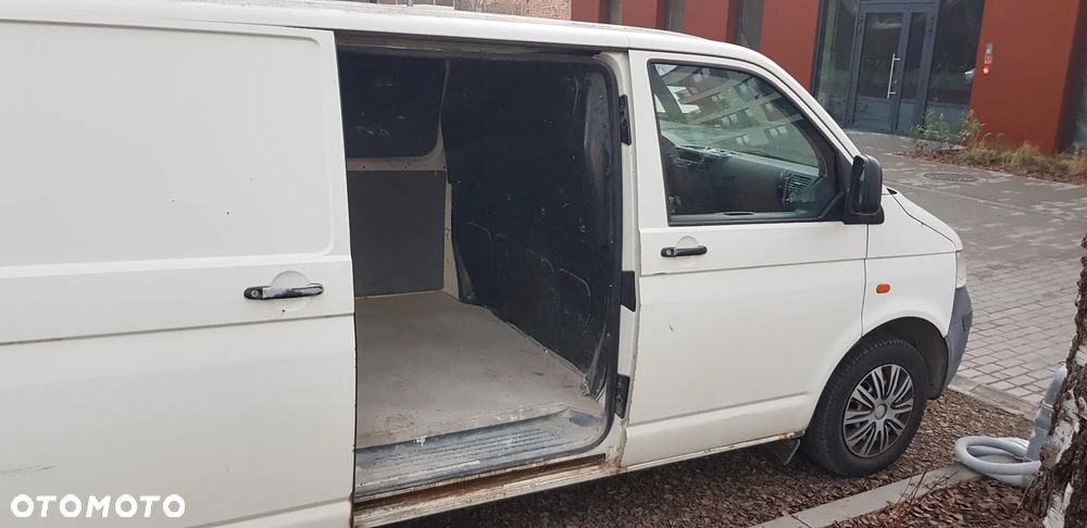 Volkswagen Transporter T5 - 12