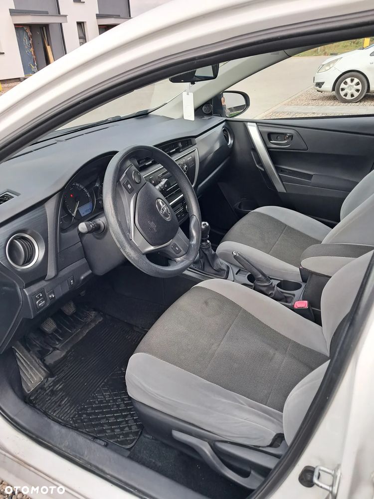 Toyota Auris 1.33 VVT-i Active - 5