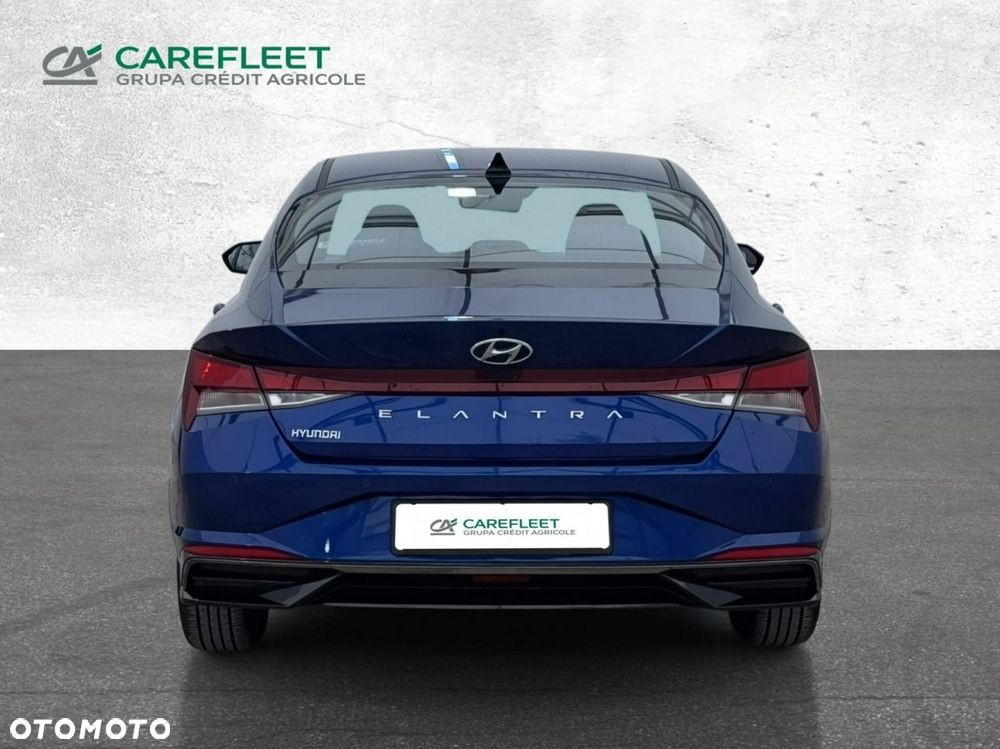 Hyundai Elantra - 6