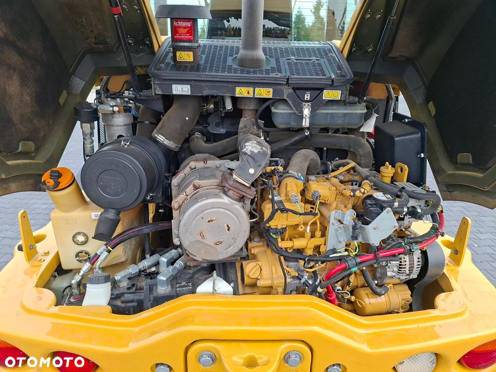 Caterpillar CAT 906M Z Niemiec - 8