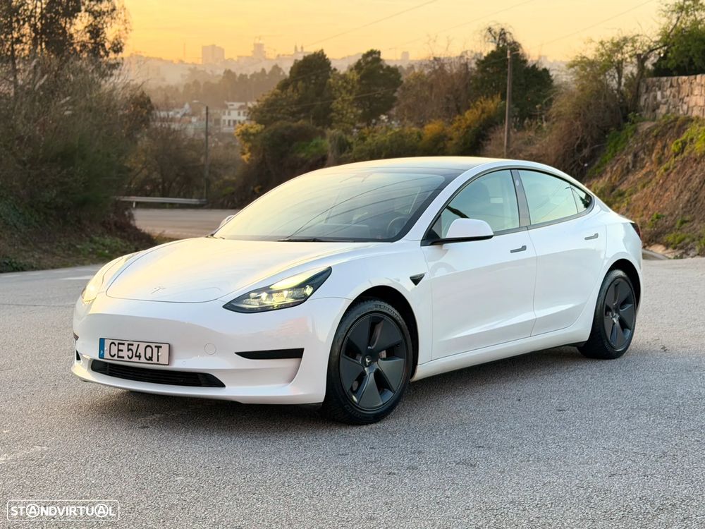 Tesla Model 3 Standard Range Plus RWD - 1