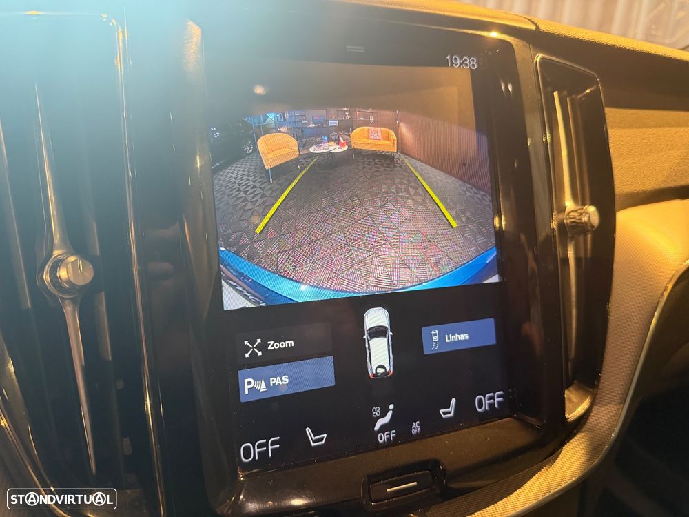 Volvo XC 60 2.0 T8 PHEV R-Design AWD - 54