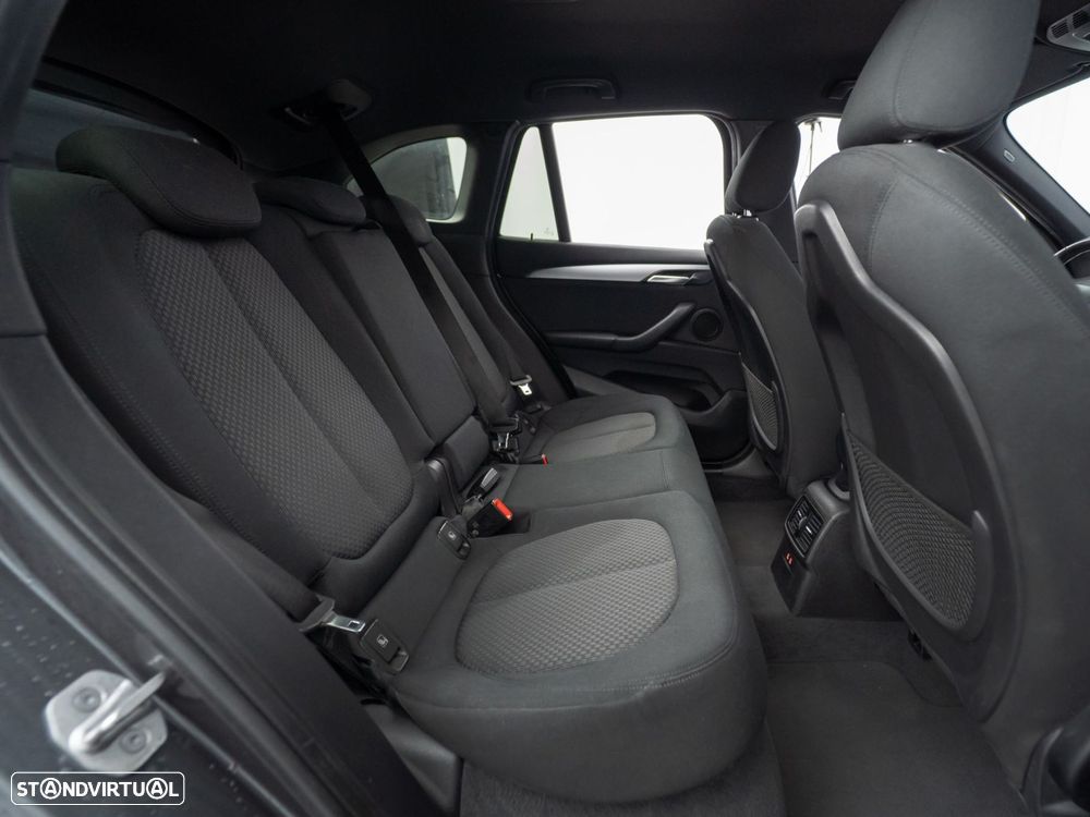 BMW X1 25 e xDrive - 37