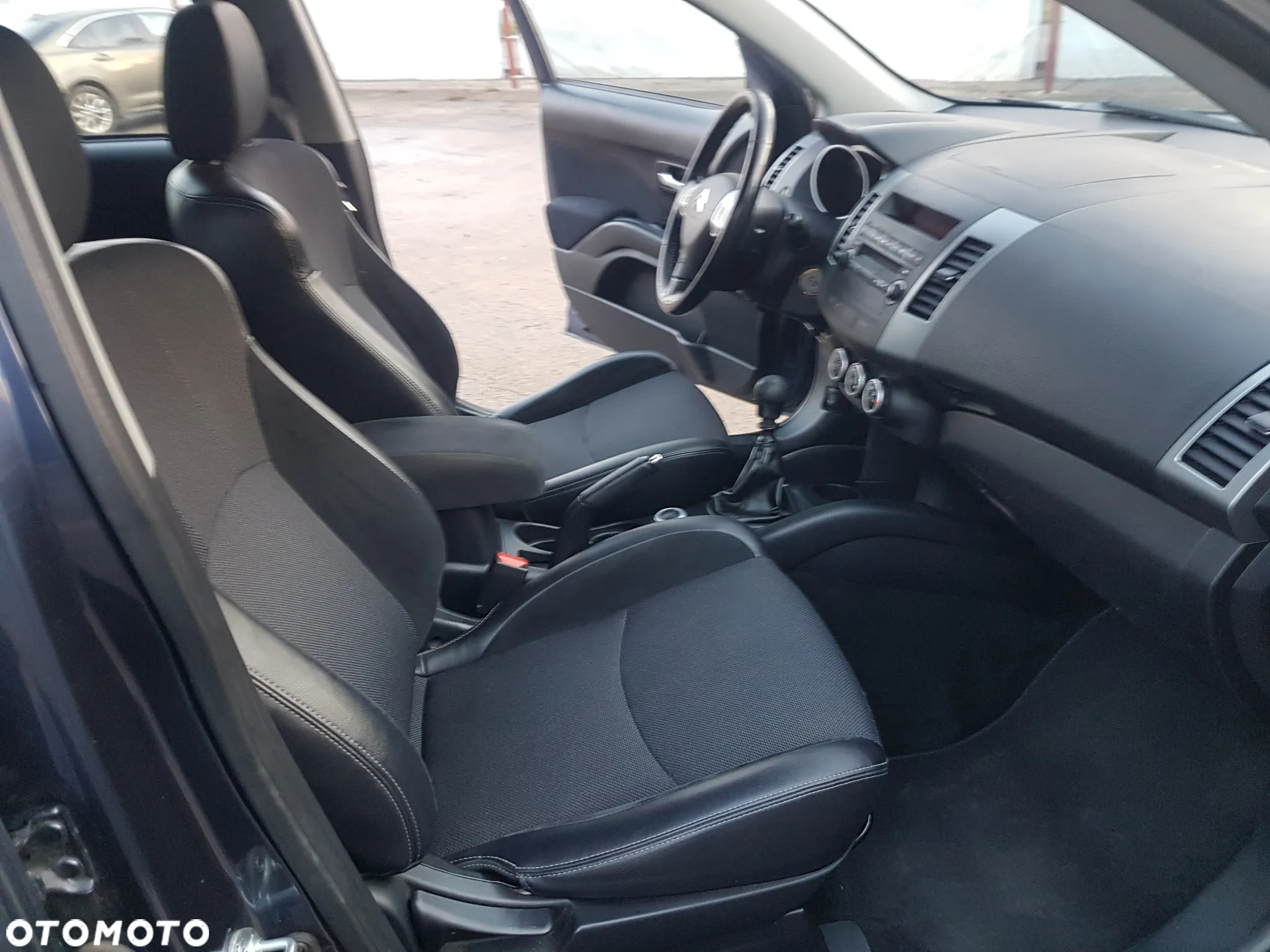 Citroën C-Crosser 2.2 HDi Exclusive - 14