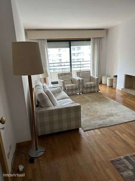 Apartamento t3 hospital s joao - Grande imagem: 2/12