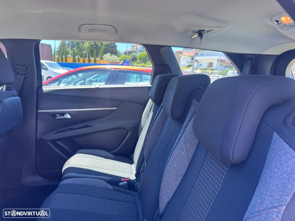 Peugeot 5008 PureTech 130 EAT8 Stop & Start Active Business-Pack - 18