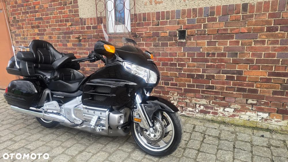 Honda GL - 35