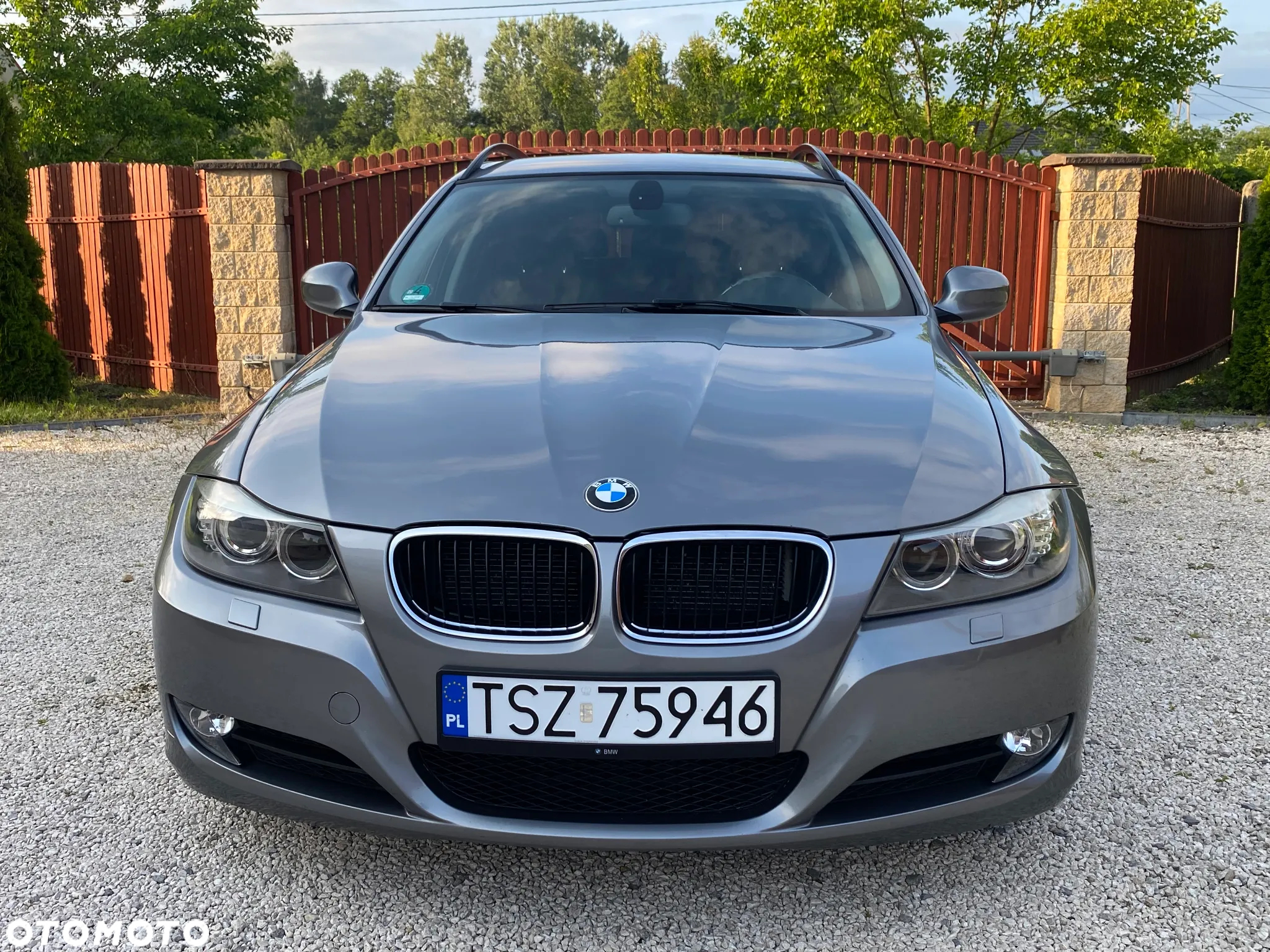 BMW Seria 3 318i - 4