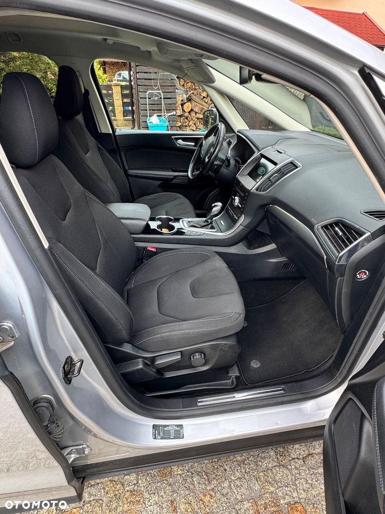 Ford S-Max - 21