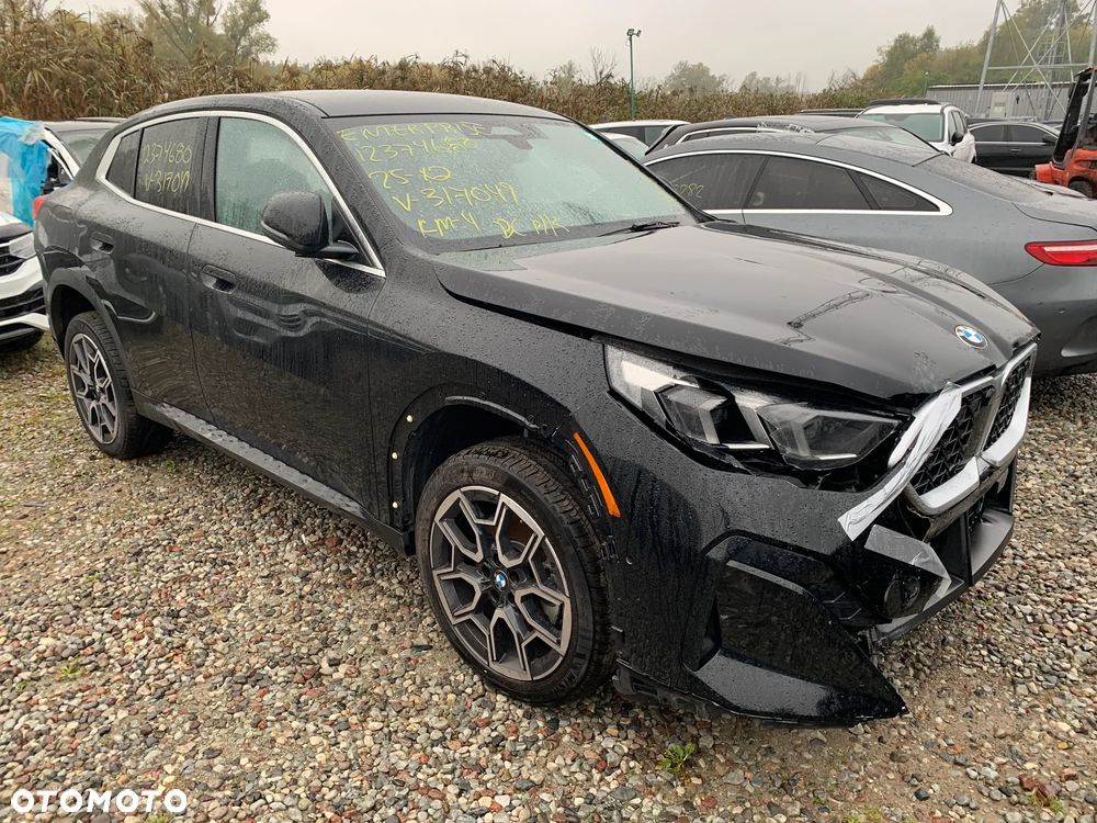 BMW X2 - 10