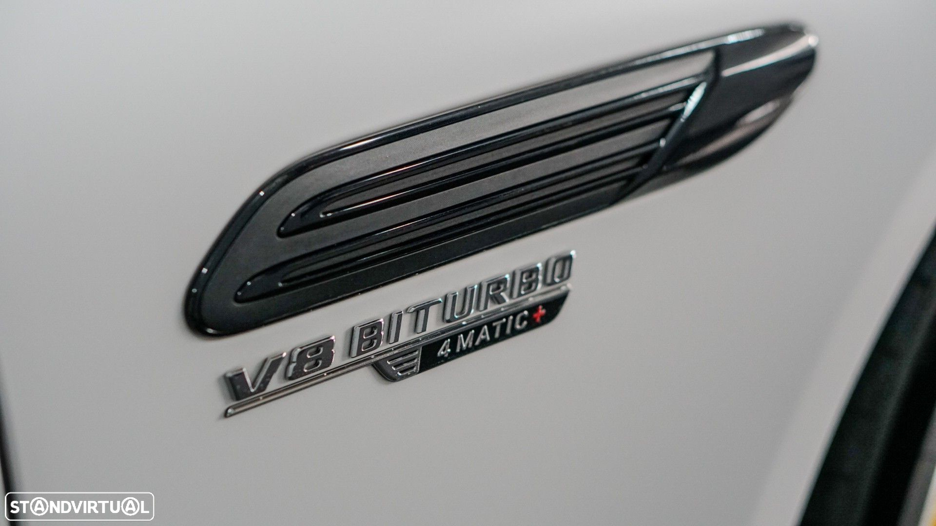 Mercedes-Benz SL 63 AMG - 6