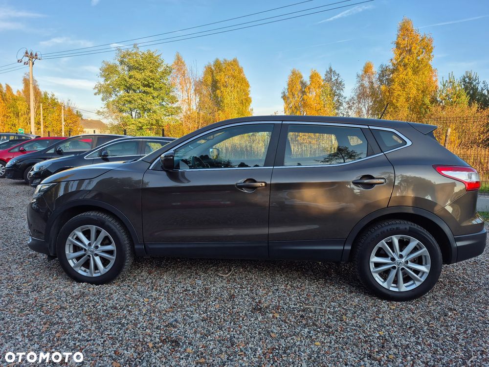 Nissan Qashqai 1.2 DIG-T Xtronic ACENTA - 4
