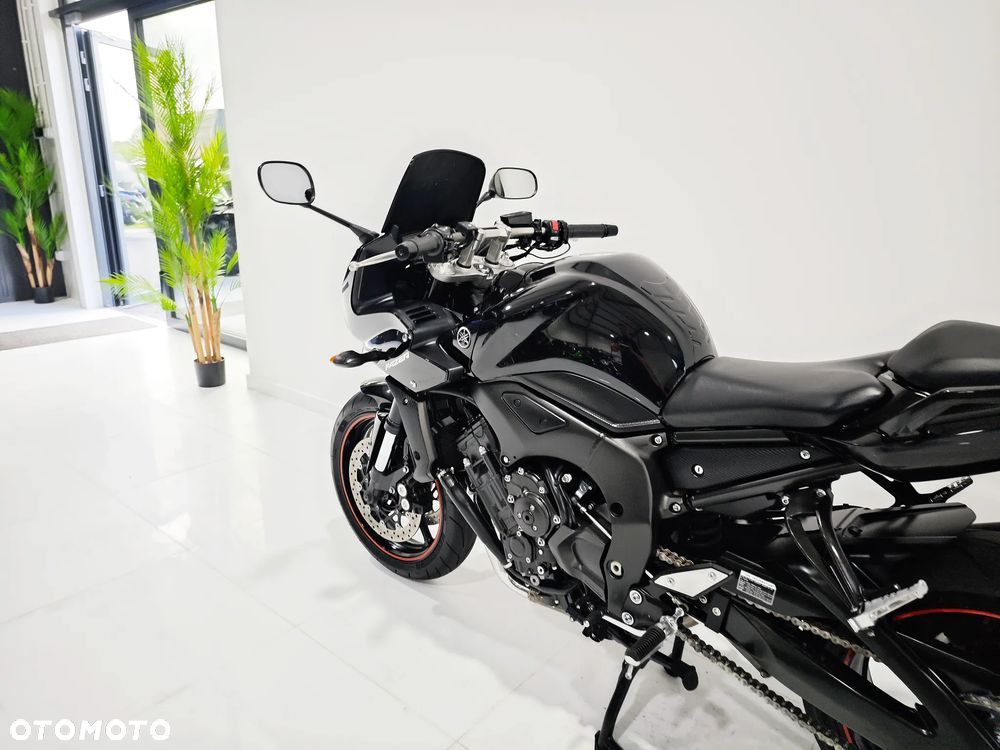 Yamaha FZ - 15